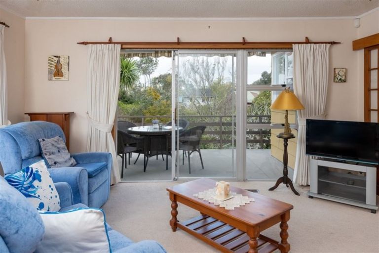 Photo of property in 15 Judkins Crescent, Cockle Bay, Auckland, 2014