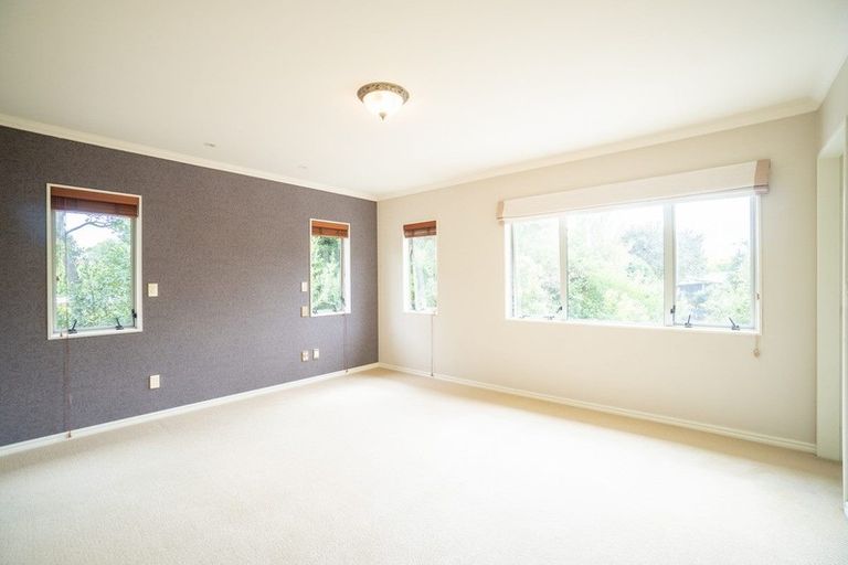Photo of property in 4 Pastoral Lane, Hokowhitu, Palmerston North, 4410