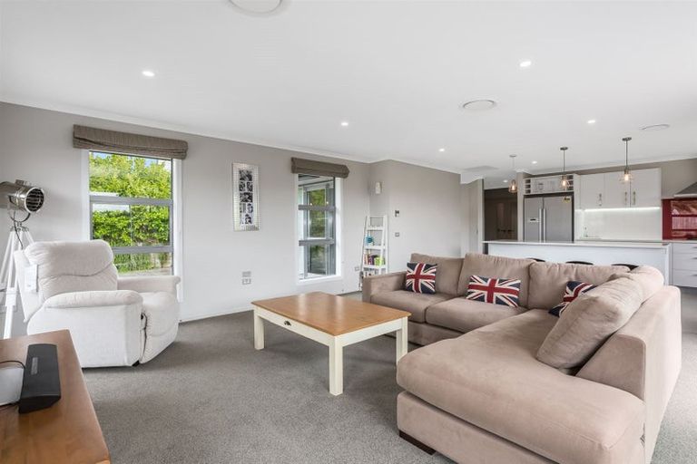 Photo of property in 27 John Burke Drive, Aotea, Porirua, 5024