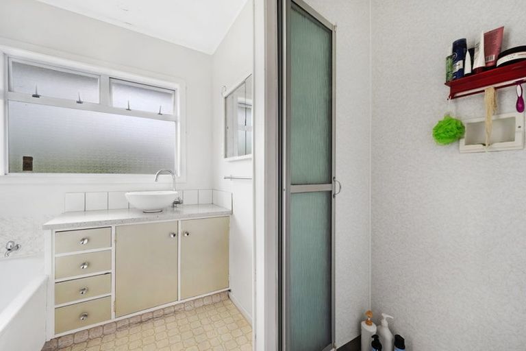 Photo of property in 78 Botany Road, Botany Downs, Auckland, 2010