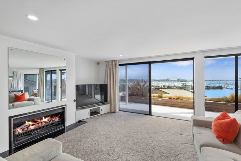 Photo of property in 21 London Street, Hampden, 9410