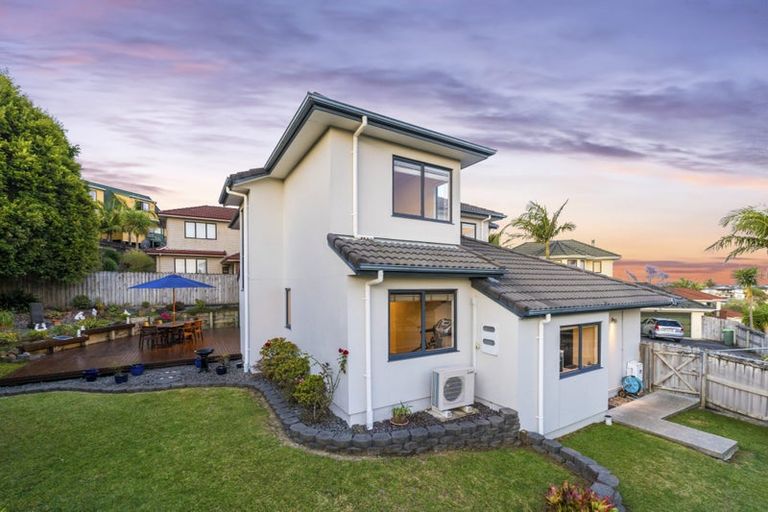 Photo of property in 17 Virginia Street, Henderson, Auckland, 0612