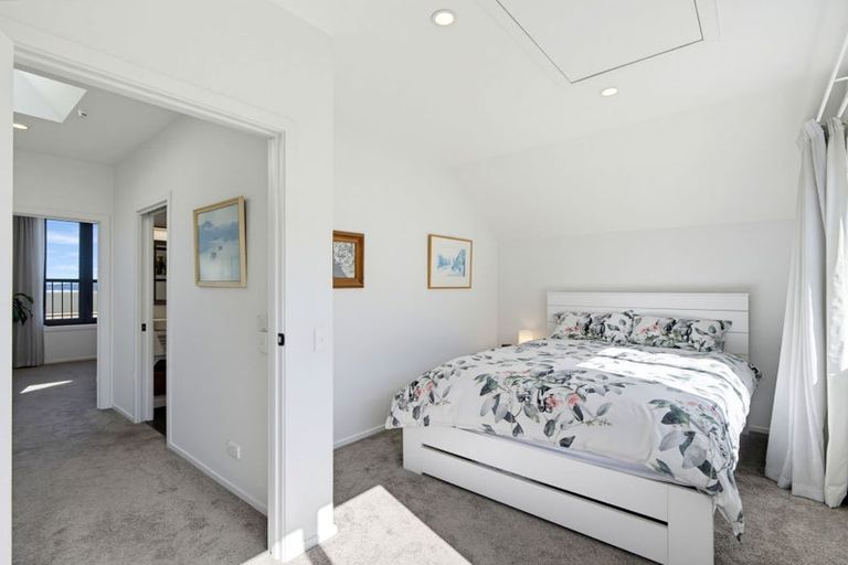Photo of property in 10 Winchester Street, Lyttelton, 8082