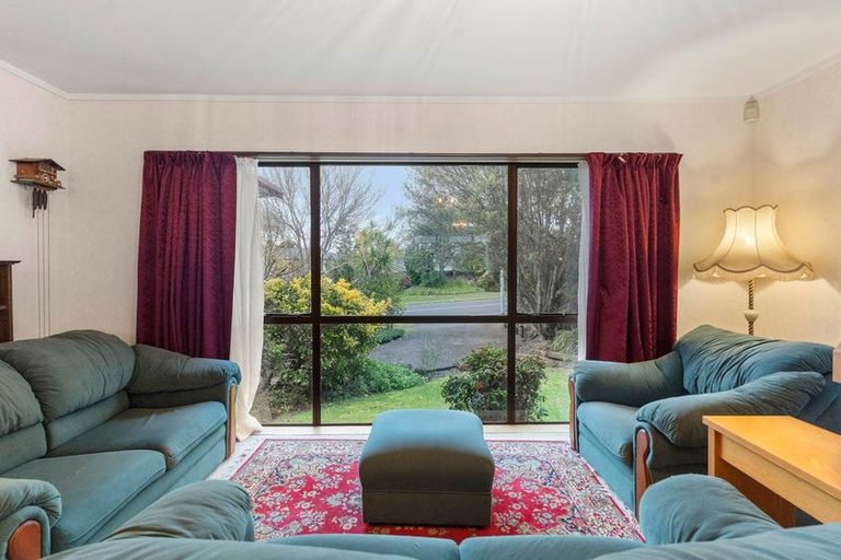 Photo of property in 21 Loloma Drive, Half Moon Bay, Auckland, 2012