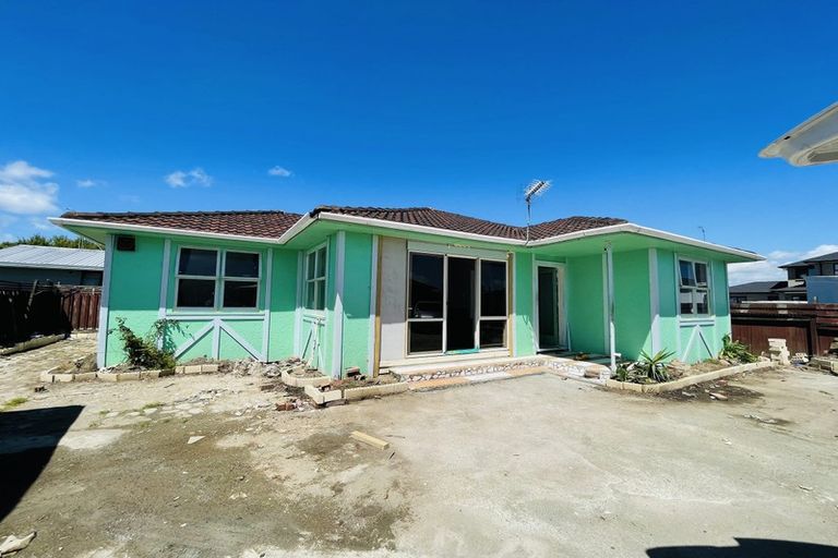 Photo of property in 1/26 Caravelle Close, Mangere, Auckland, 2022