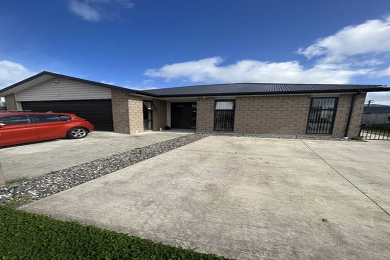 Photo of property in 10 Poulson Grove, Trentham, Upper Hutt, 5018