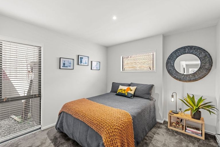 Photo of property in 77 Port Hills Road, Heathcote Valley, Christchurch, 8022