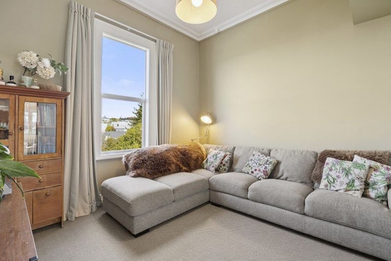 Photo of property in 73 Elm Row, Dunedin Central, Dunedin, 9016