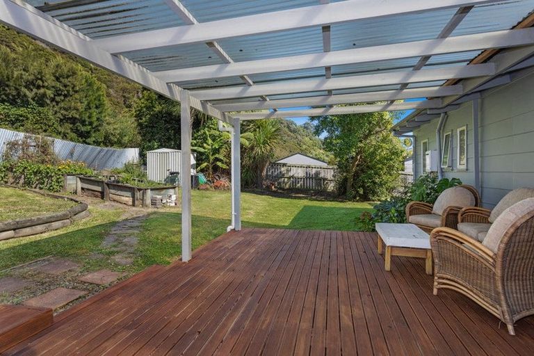 Photo of property in 1 Western Close, Matata, Whakatane, 3194