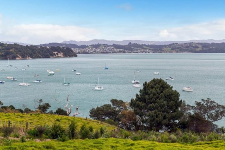 Photo of property in 17 Kohatu Roa Way, Mahurangi East, Warkworth, 0982