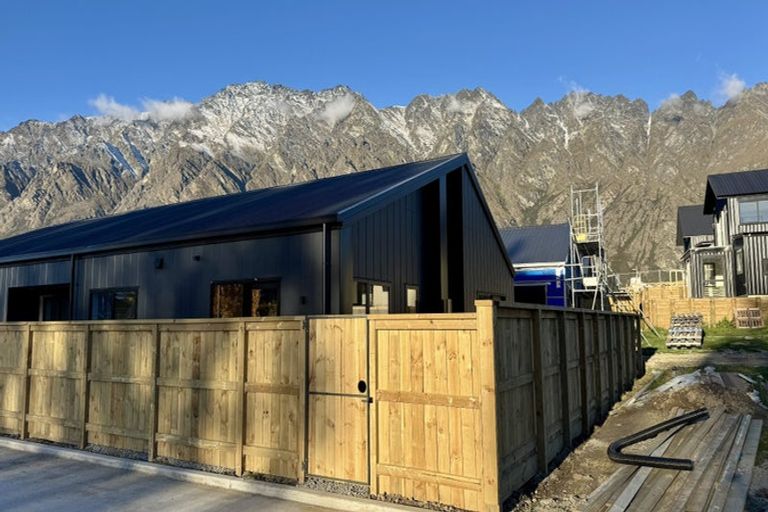 Photo of property in 4 Forage Road, Jacks Point, 9371