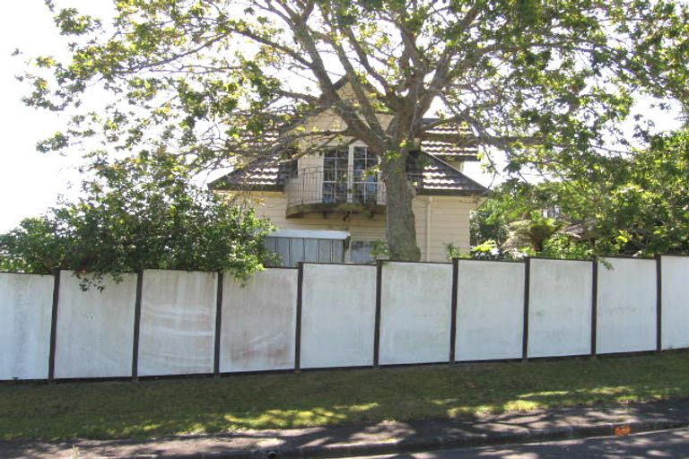 Photo of property in 5 Lingham Crescent, Torbay, Auckland, 0630