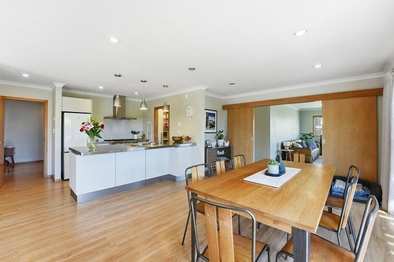 Photo of property in 42d Camellia Avenue, Bell Block, New Plymouth, 4312