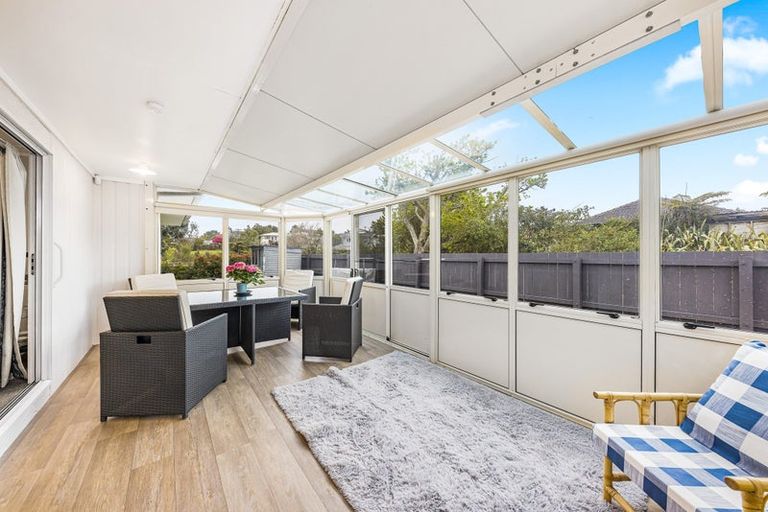 Photo of property in 1/18 Matipo Road, Te Atatu Peninsula, Auckland, 0610