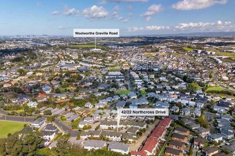 Photo of property in 42/22 Northcross Drive, Oteha, Auckland, 0632