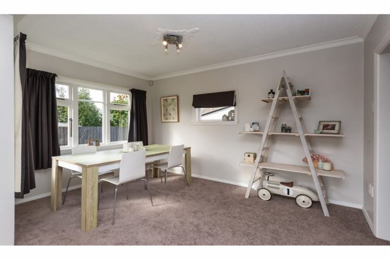 Photo of property in 220 Knowles Street, St Albans, Christchurch, 8052