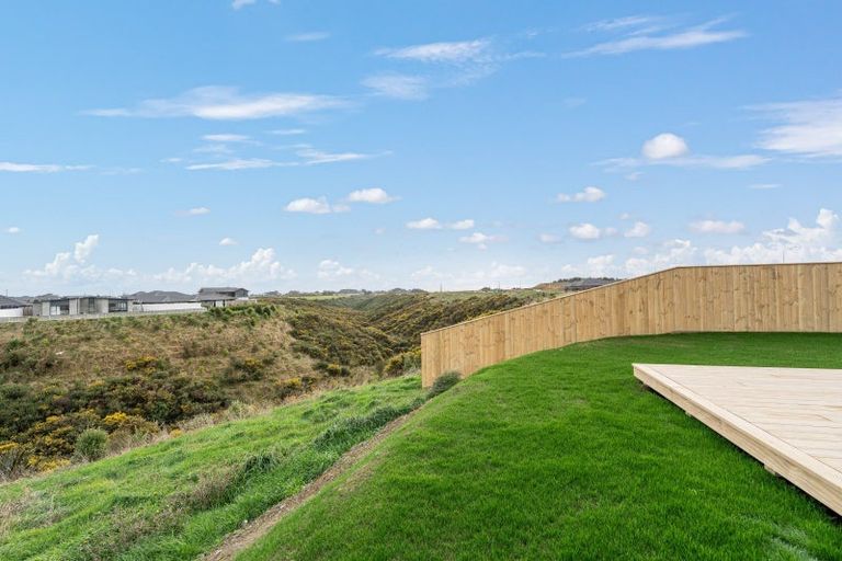 Photo of property in 59 Atlantic Drive, Fitzherbert, Palmerston North, 4410