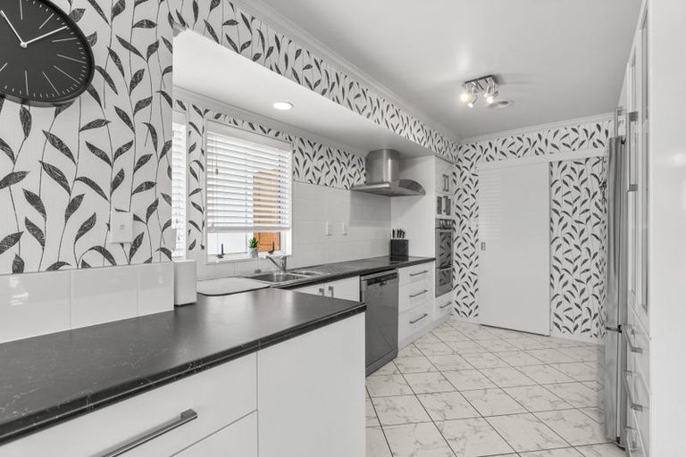 Photo of property in 11 Oleander Lane, Mount Maunganui, 3116