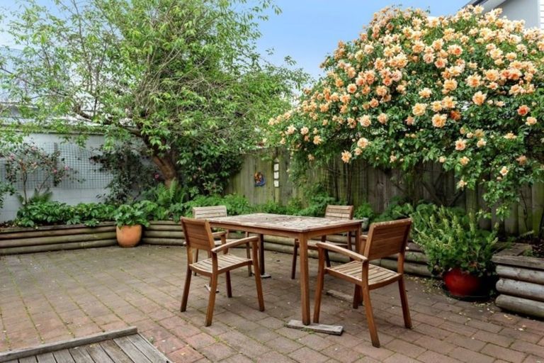 Photo of property in 3/125 Blighs Road, Strowan, Christchurch, 8052