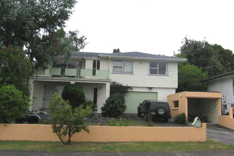 Photo of property in 74 Hellyers Street, Birkdale, Auckland, 0626
