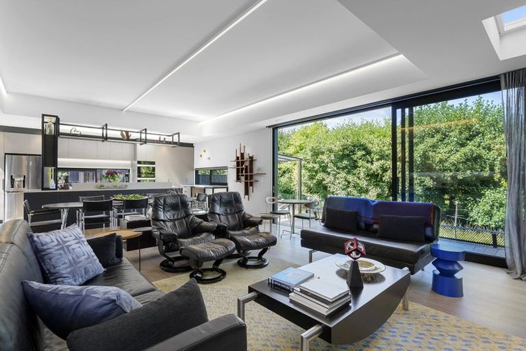 Photo of property in 44d Glandovey Road, Fendalton, Christchurch, 8052