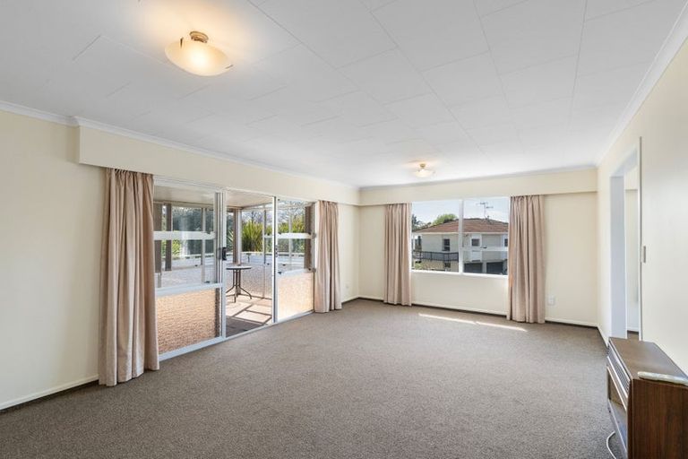 Photo of property in 2 Dee Street, Levin, 5510