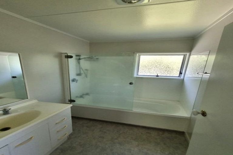 Photo of property in 8b Taiporutu Place, Springfield, Rotorua, 3015