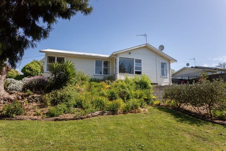 Photo of property in 32 Cole Street, Dannevirke, 4930