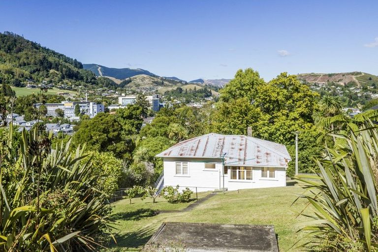 Photo of property in 207 Hampden Terrace, Nelson South, Nelson, 7010