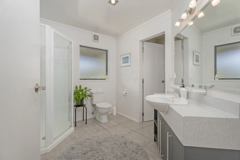 Photo of property in 102 South Highway East, Whitianga, 3510