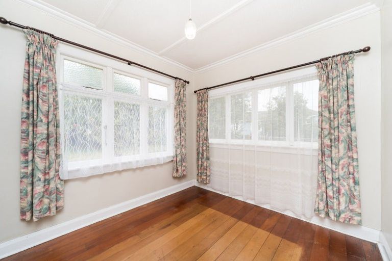 Photo of property in 3 Lena Place, Foxton, 4814