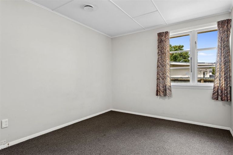 Photo of property in 11 Kaplan Avenue, Islington, Christchurch, 8042