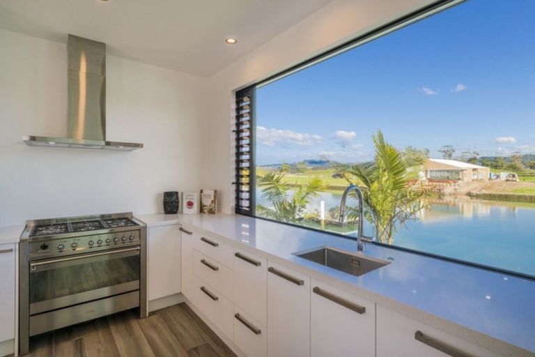 Photo of property in 73 Leeward Drive, Whitianga, 3510