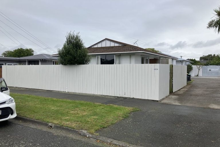 Photo of property in 1/219 Greers Road, Bryndwr, Christchurch, 8053