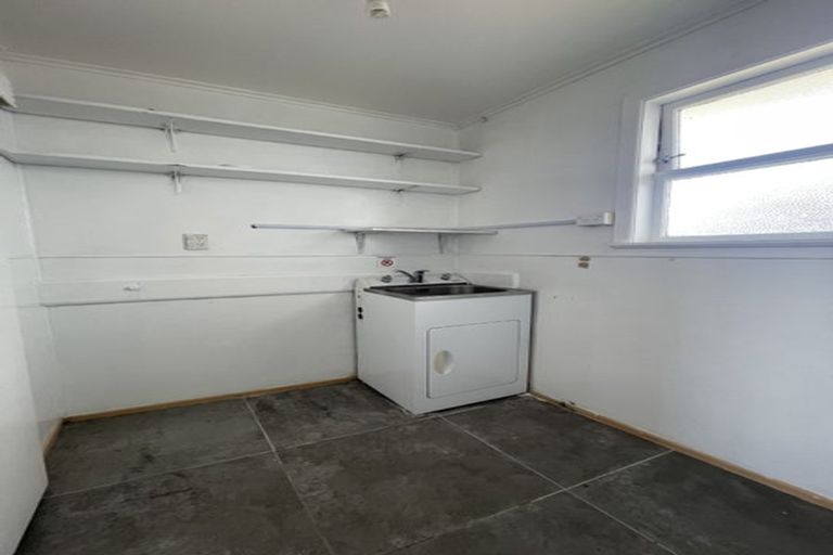 Photo of property in 32a Edinburgh Avenue, Rosehill, Papakura, 2113