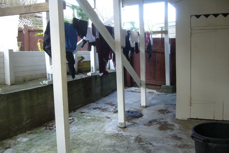 Photo of property in 26 Macdonald Crescent, Te Aro, Wellington, 6011