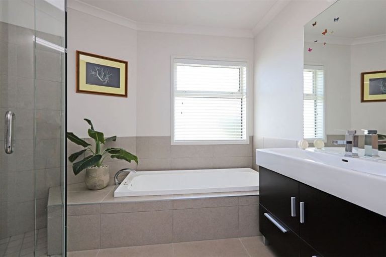 Photo of property in 22 Brookvale Mews, Havelock North, 4130