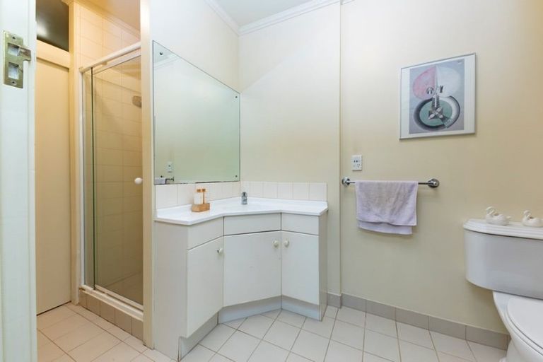 Photo of property in 27 Jubilee Avenue, Devonport, Auckland, 0624