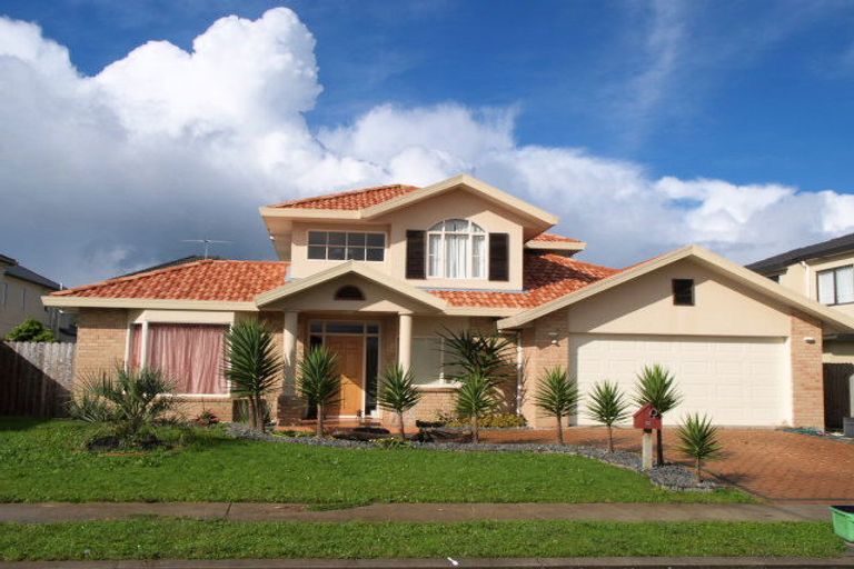 Photo of property in 26 Erne Crescent, East Tamaki, Auckland, 2016