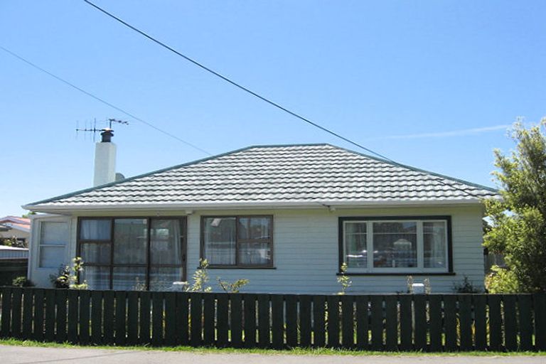 Photo of property in 11a Polstead Road, Stoke, Nelson, 7011