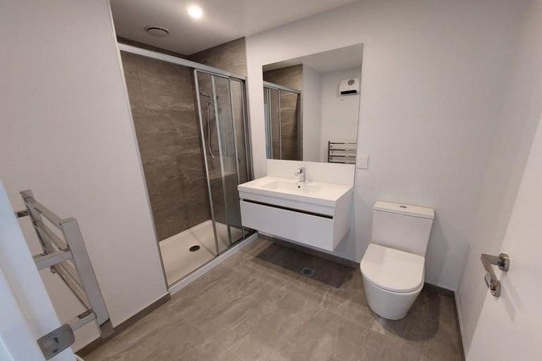 Photo of property in 2/26 Grassmere Street, Papanui, Christchurch, 8052