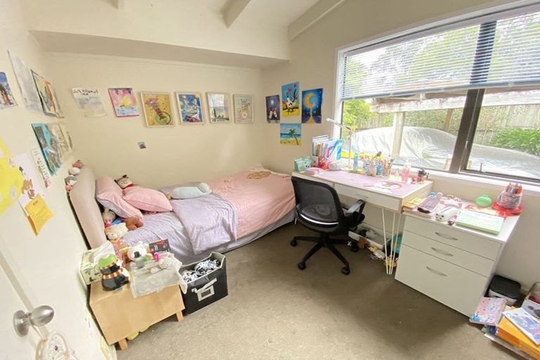 Photo of property in 3a Universal Drive, Henderson, Auckland, 0610