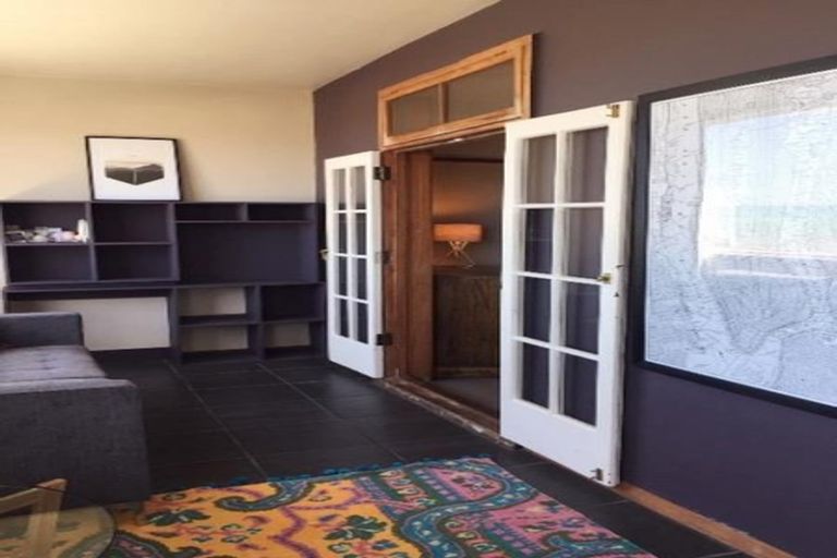 Photo of property in Devonport Apartments, 43/127 Saint Aubyn Street, New Plymouth, 4310