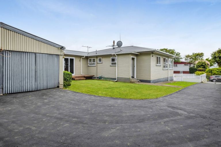 Photo of property in 9 Koromiko Street, Inglewood, 4330