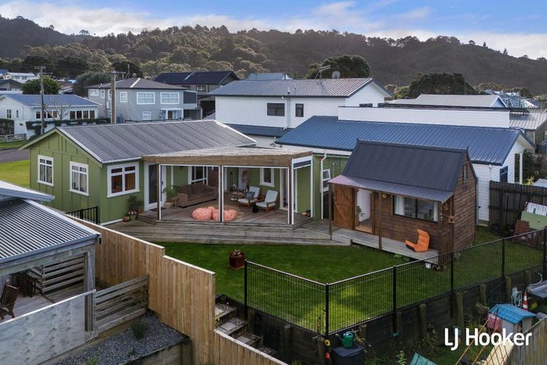 Photo of property in 12 Marine Avenue, Waihi Beach, 3611