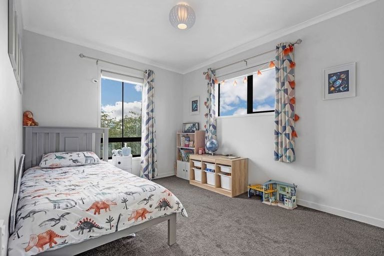 Photo of property in 3 Kuparu Street, Weymouth, Auckland, 2103