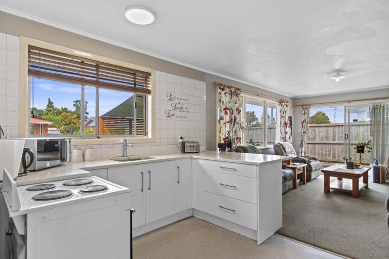 Photo of property in 11a Anthony Crescent, Bader, Hamilton, 3206