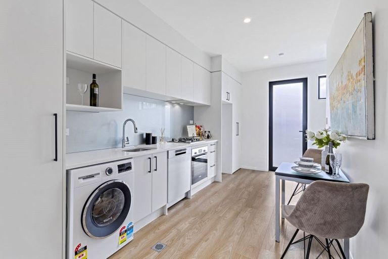 Photo of property in 39 Coronation Road, Papatoetoe, Auckland, 2025