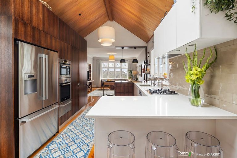 Photo of property in 152 Grafton Road, Roseneath, Wellington, 6011