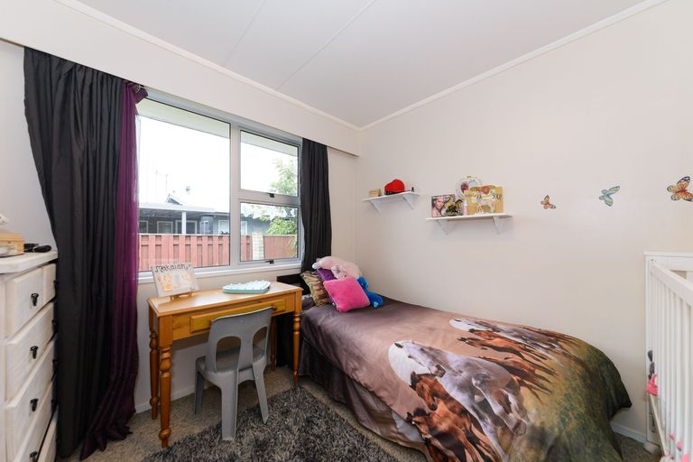 Photo of property in 124 Tremaine Avenue, Westbrook, Palmerston North, 4412